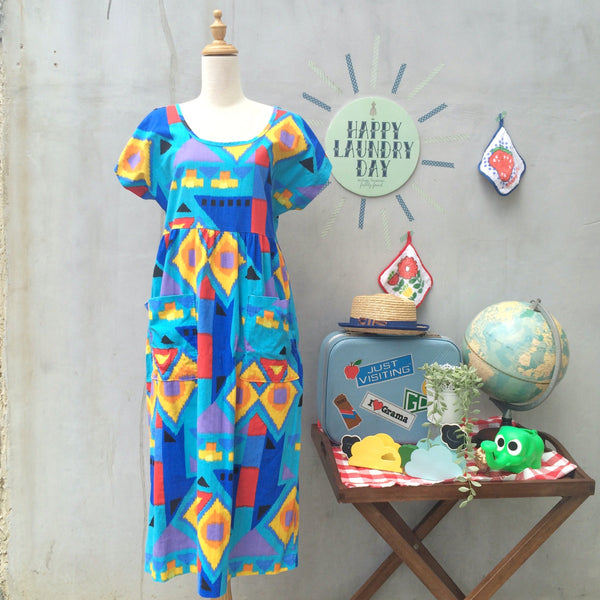 Cheer up 7-up | Vintage retro 1960s 1970s hippie bohemian Aztec ethnic geometric print Maxi Caftan Dress