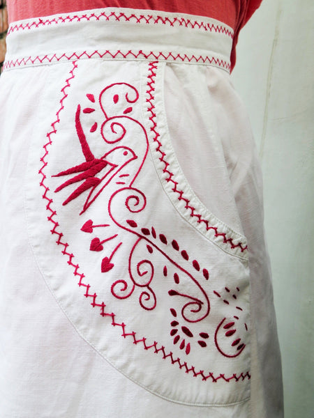 Love birds | Vintage 1960s 1970s mexican embroidered bird print white skirt