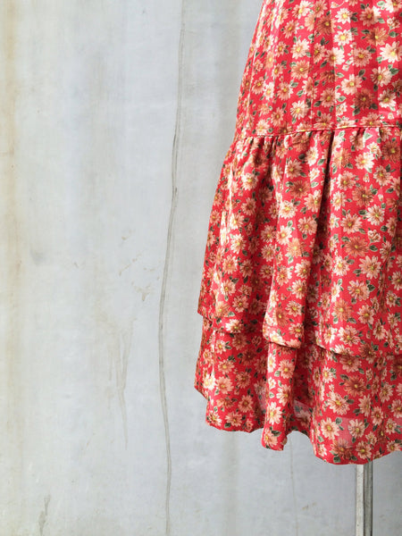 SALE ! |  Sunshine Daisy | Vintage 1980s striped yellow Daisies Red tiered Floral Swing Skirt