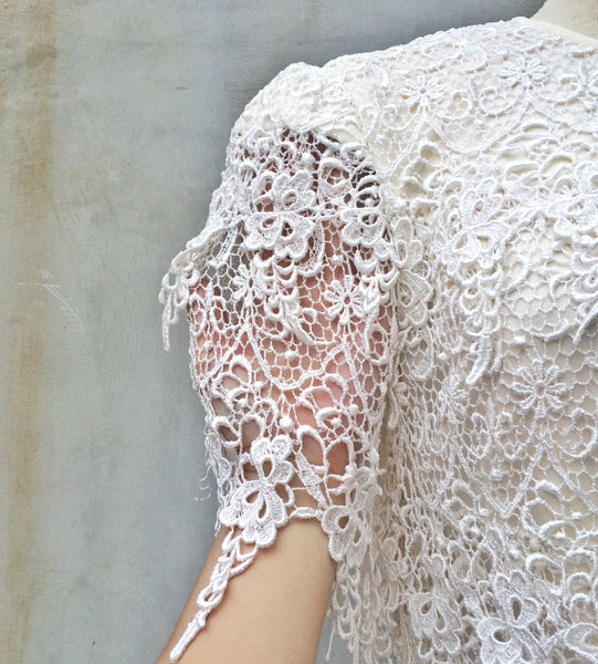 Laced with Cream | Vintage 1980s-does-1920s Lace Wiggle Dress | Vintage wedding dress or dinner gown