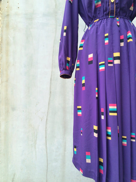 SALE ! |  Swatch Watch | Vintage 1970s pantone swatch inspired print Purple pleated dress