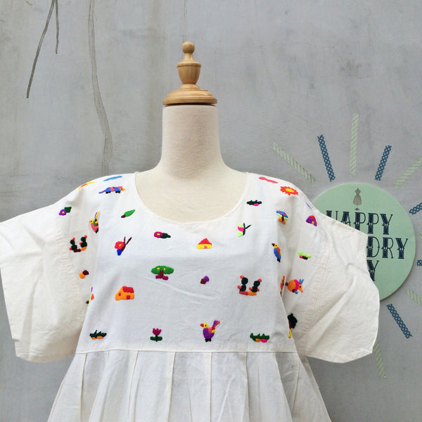 Cactus & Sundaes | Vintage 1960s 1970s Traditional Ethnic El Salvador hand embroidered cute icons Maxi dress with Pockets