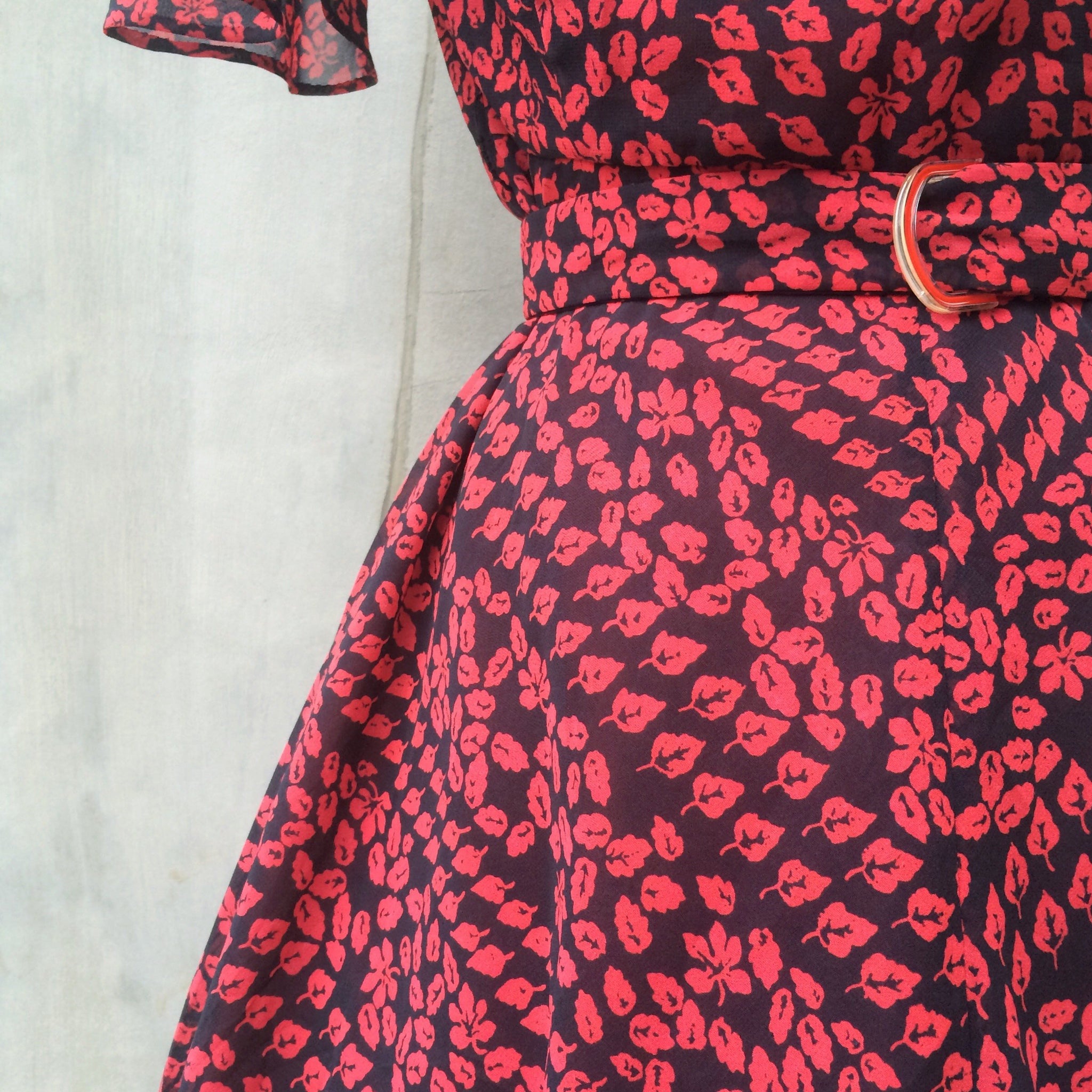 Red Autumn | Vintage 1940s red autumn leaves Flowy Flare skirt dress