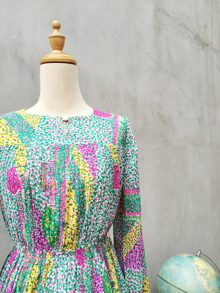 Painter's Point | Rare Vintage 1970s watercolor Pointillism Matisse inspired Micro-pleated Retro Dress