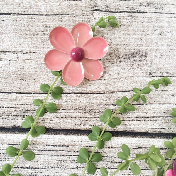 Vintage floral Flower Power Mod enamel brooch | Happy Pink Poppy