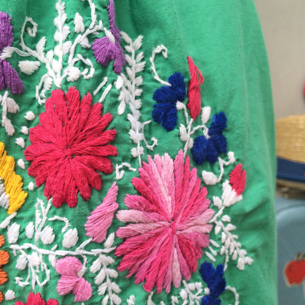 Villa de Mexicano | Vintage 1960s 1970s Hippie Flower Power Mexican Hand Embroidery Maxi Dress