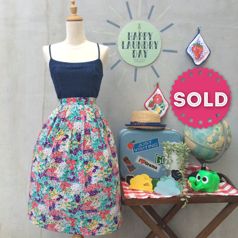 Dot a Flower | Vintage 1980s dot technique floral bouquet Skirt with POCKETS!