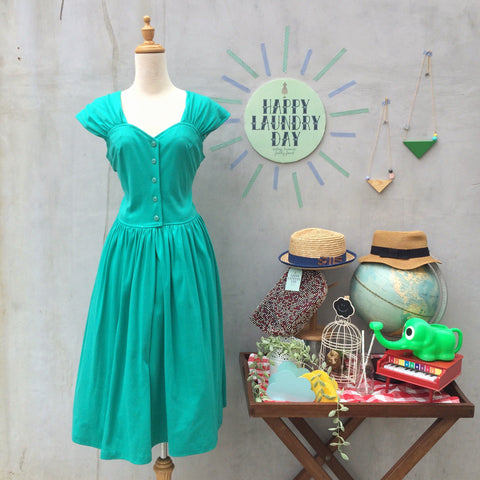 Peppermint Mint | Vintage 1980s-does-1950s Impromptu Date night PLUS SIZE Emerald Green Dress with POCKETS