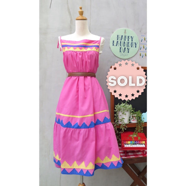 SALE | Geometric appliqué Vintage 1970s 19890s Pink Sun dress with yellow & blue triangles Dress
