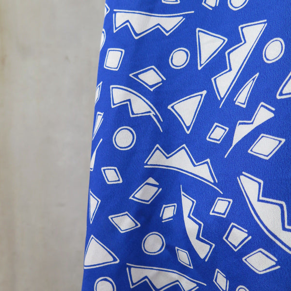 Oddly Cool | PLUS SIZE Vintage 1980s abstract shapes Blue fun geometric Dress with POCKETS!