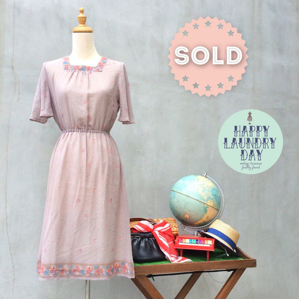 SALE | Stitch in Time | Saves Nine! Lovely Cross-stitch retro print Square neckline Vintage 1960s dress