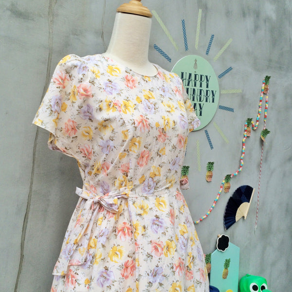 Summer Light | Vintage 1980s does 1950s floral print Farmhouse side-tie Easy Day Dress