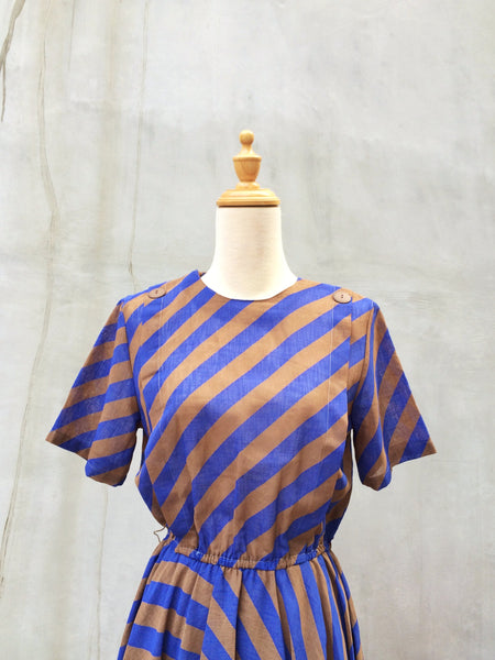 Colleen | Vintage 1950s swing circle skirt Diagonal stripes Dress