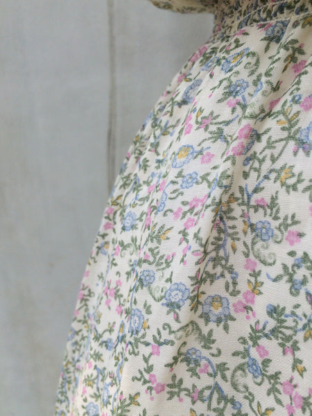 Leah Lynn | Vintage 1980s does 1940s English floral print Lace collar Delicate Dress