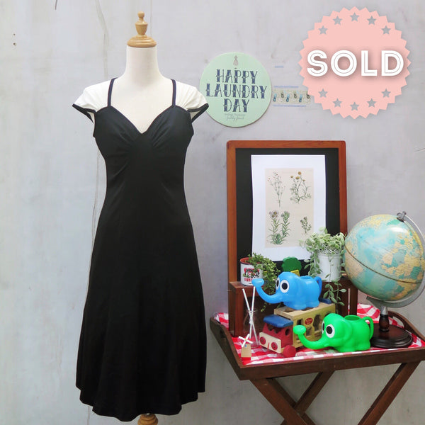 Lil Black Riding Hood | Vintage 1980s-does-1950s Sweetheart neckline Disco party dress