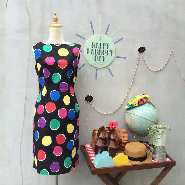 Color Therapy | Vintage 1980s Colorful rainbow polka dot Shift dress | Mastermind childhood games