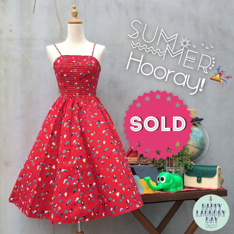 Summer Hooray! | Vintage 1950s Red confetti graphic print Pleated bodice Full circle swing skirt Strappy Dress