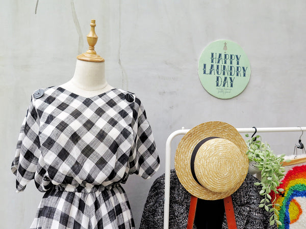 Clarice | Vintage 1980s slouchy loose-fit white and black gingham checkered dress with Big Black buttons