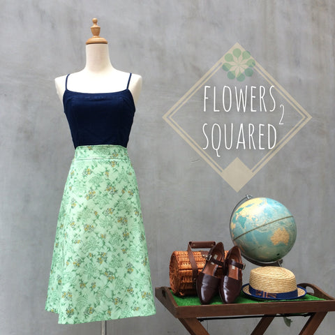 SALE ! |  Flowers Squared | Vintage 70s green A-line yellow flower Skirt