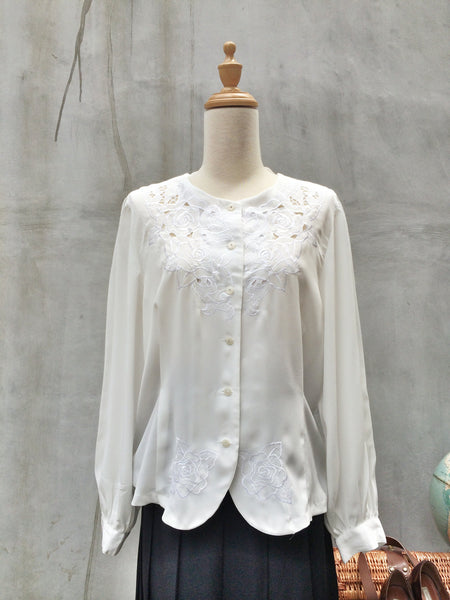 SALE ! |  Melrose | Vintage 1970s embroidered Rose cut-outs neckline White office work blouse | Soft vintage white blouse