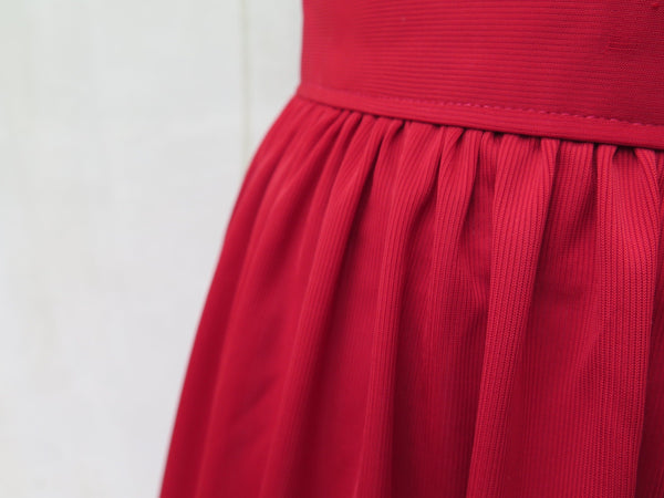 SALE | Grapevine | Vintage 1960s1970s Berry-red ribbed skirt