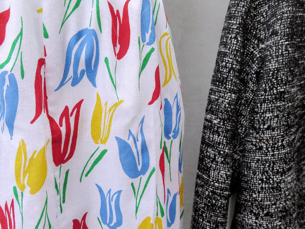 Twirl a Tulip  | Vintage 1950s 1960s cotton Primary color Tulip floral print Skirt