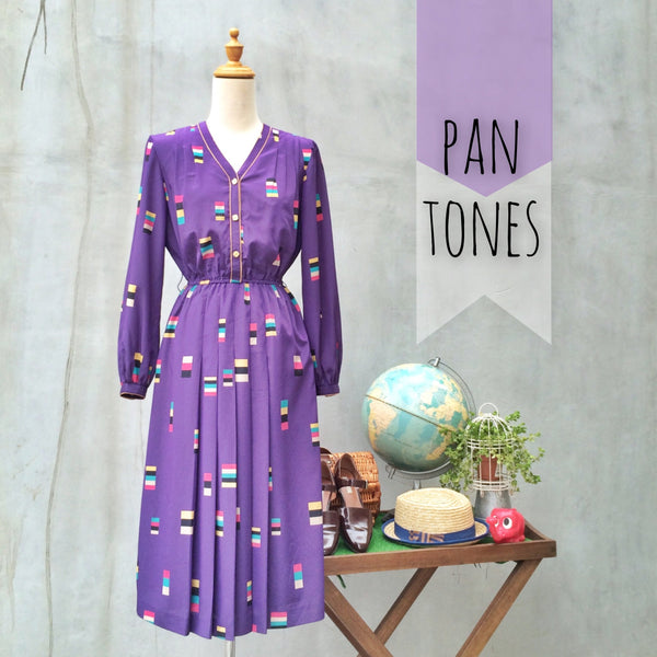 SALE ! |  Swatch Watch | Vintage 1970s pantone swatch inspired print Purple pleated dress