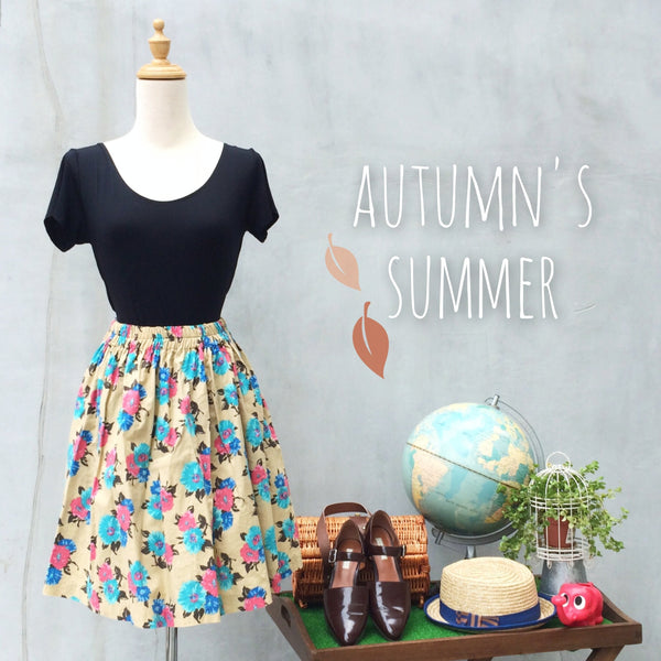 SALE ! |  Autumn's Summer | Vintage 1980s cute flirty Floral cheerleader skirt