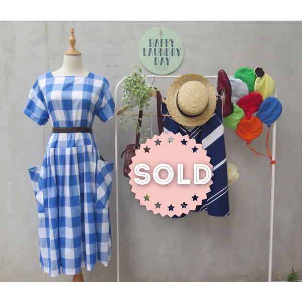 Penelope | Vintage 1950s Blue white gingham checkered Day dress with Back Cut-out and Pockets