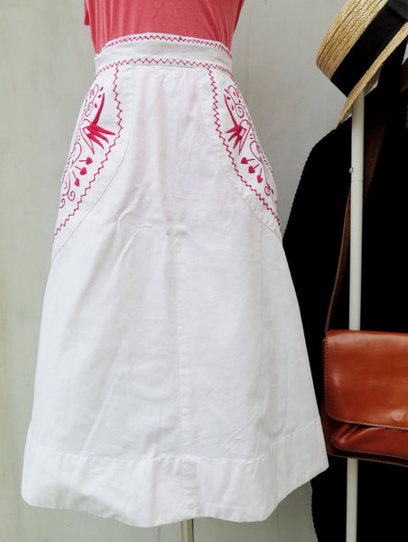 Love birds | Vintage 1960s 1970s mexican embroidered bird print white skirt