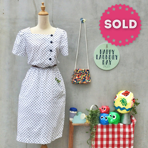 Square Dancing | Vintage white blue Polka dot 1980s day dress with POCKETS!