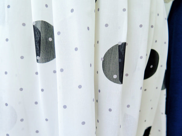 Rain and shine | Vintage 1960s loose fit slouchy top Black white monochrome Polka dot dress