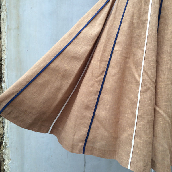 Betty Baileys | Vintage 1950s 1960s Brown Beige day dress with Blue buttons and stripe details