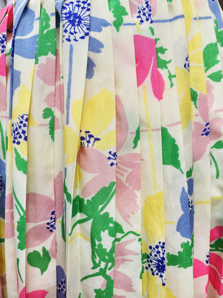 Romance de fleurs | Vintage 80s pastel floral skirt