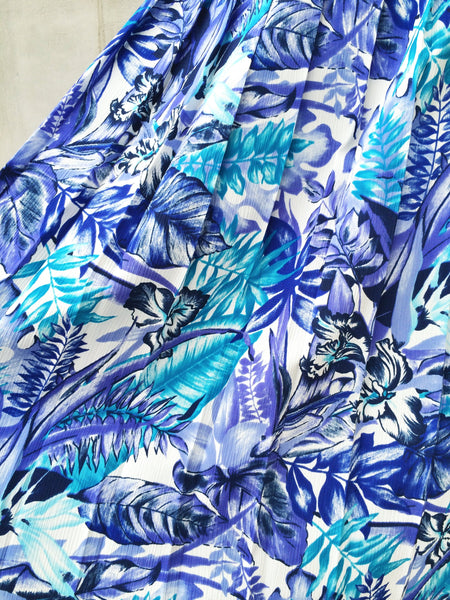 Blue Jungle | Retro vintage 1980s tropical safari jungle theme Pleated midi skirt