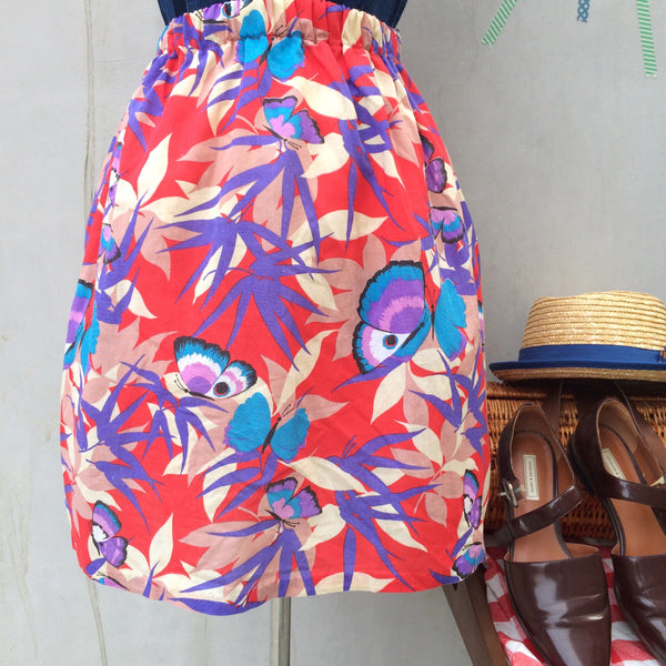 Red-tro Retro | Vintage 1980s 1990s retro Butterfly print summer skirt