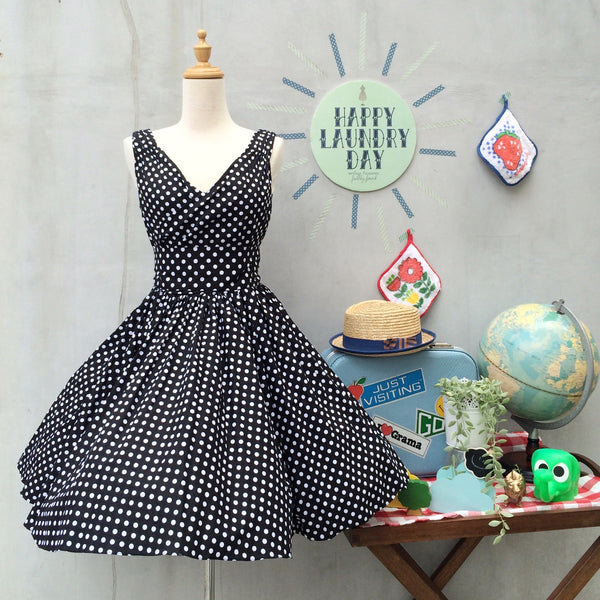 Dotting Hill | Vintage 1980s-does-1950s Black and white polka dot Swing Circle Skirt Dress with Matching Waistband