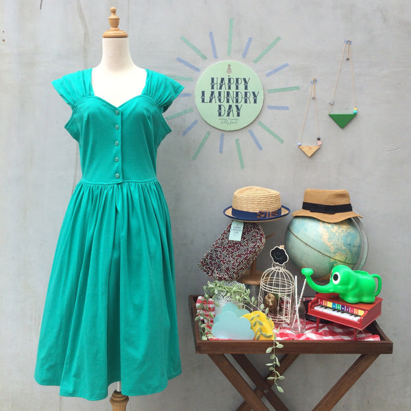 Peppermint Mint | Vintage 1980s-does-1950s Impromptu Date night PLUS SIZE Emerald Green Dress with POCKETS