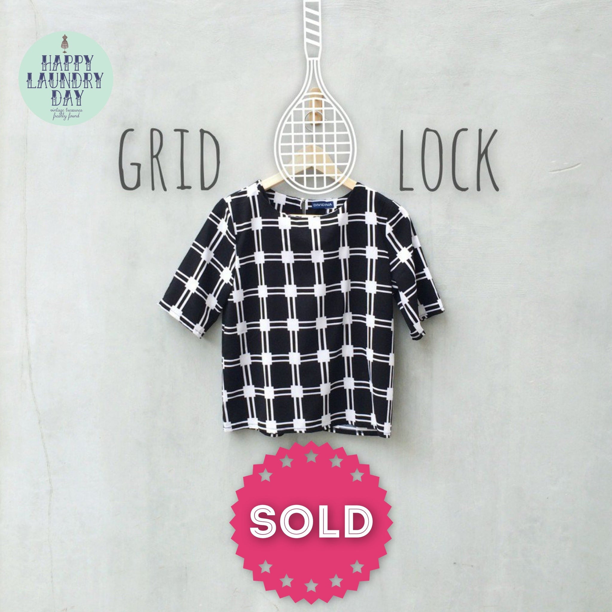 Grid Lock | Fresh Find - Modern Monochromatic Black/White boxy Crop Top