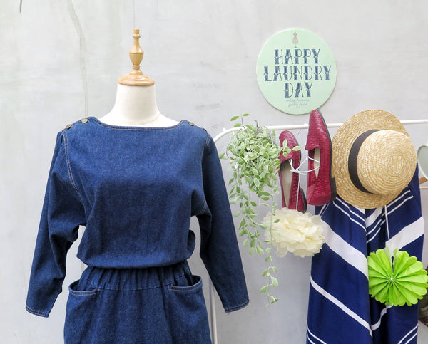 Betsy's Things | Vintage 1980s Boxy loose-fit Denim dress with fitted skirt and pockets