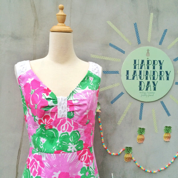 SALE! | Neon Party | Vintage 1980s 1990s pink green Hawaiian floral print Shift Dress