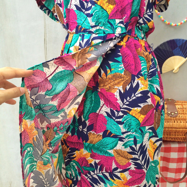Colorayons | Vintage 1980s fun happy summer Jungle Tropical print pseudo wrap dress