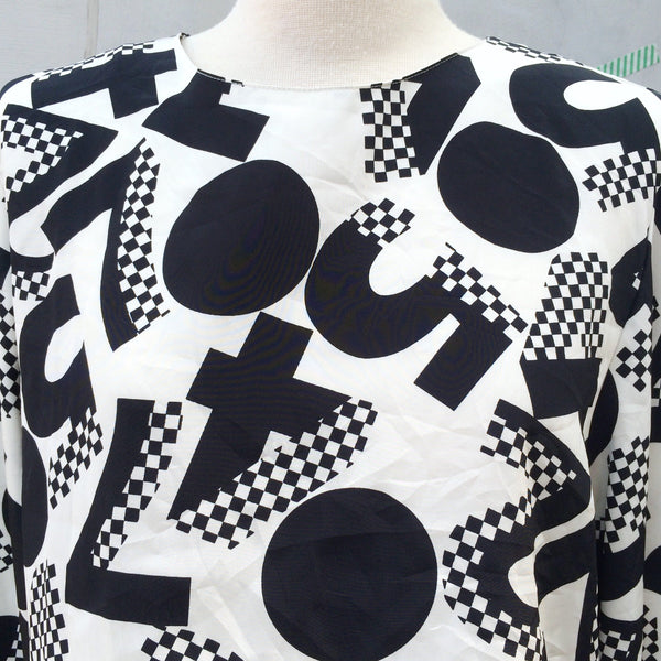 Long Division | Vintage 1980s long-sleeved Monochrome black and white Crop Top with Geometric Math Print