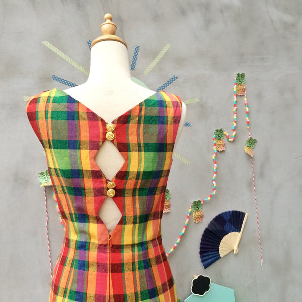 Peek-a-Plaid | Vintage Kathryn Dianos for Neiman Marcus 1980s does 1950s peekaboo back Plaid shift Wiggle dress