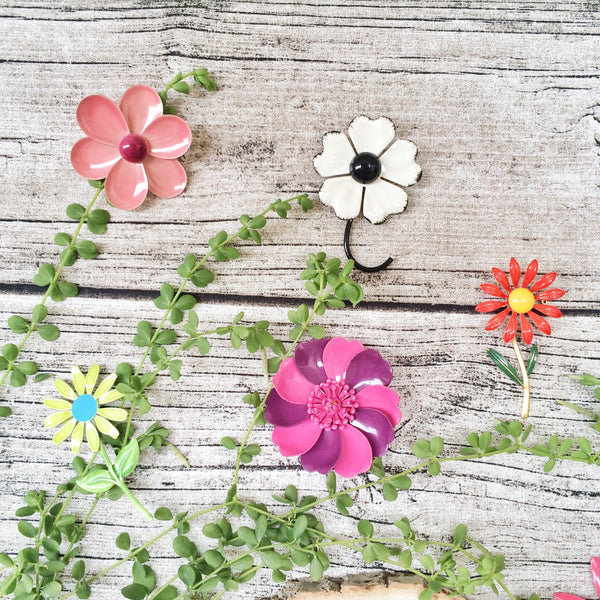 Vintage floral Flower Power Mod enamel brooch | Happy Pink Poppy