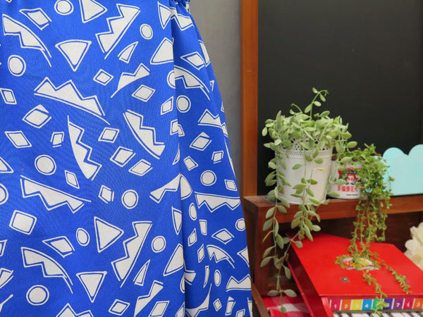 Oddly Cool | PLUS SIZE Vintage 1980s abstract shapes Blue fun geometric Dress with POCKETS!