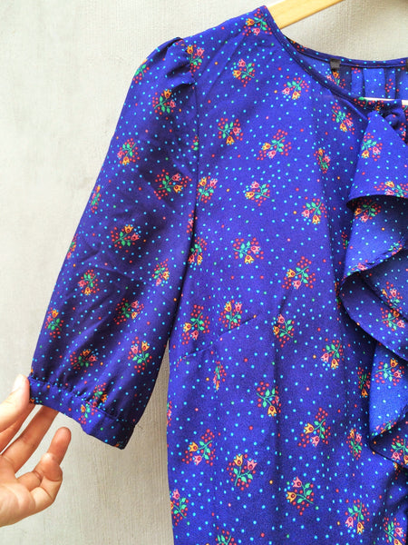 Floral Days | Retro 70s Small floral print Indigo blue Ruffle front Tunic Dress