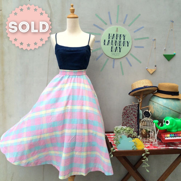 Swing Pink | Vintage 1980s Plaid checkered Circle skirt in Pinks & Yellows & Blues