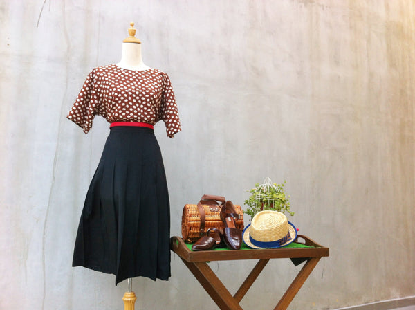 Brownie Points | Vintage 1980s Brown and pink swirl Polka Dot Crop Boxy Square Blouse