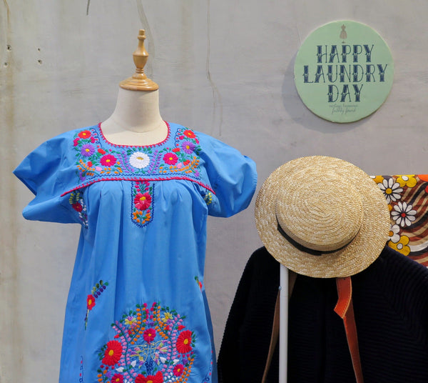 Vintage 1960s 1970s floral mexican Oxacan hand-embroidered caftan midi hippie bohemian dress | Sky Blossoms |